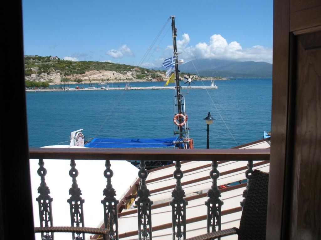 Polyxeni Hotel ปีตาโกเรโย ภายนอก รูปภาพ